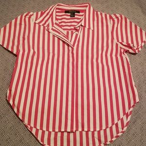 Short sleeved button up